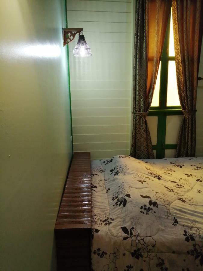 Bed and Breakfast Baan Tepa Boutique House Bangkok Zewnętrze zdjęcie